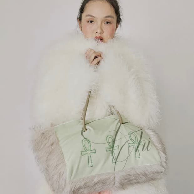 스컬프터 가방 플러피백 민트 Fluffy Slouch Velvet Bag