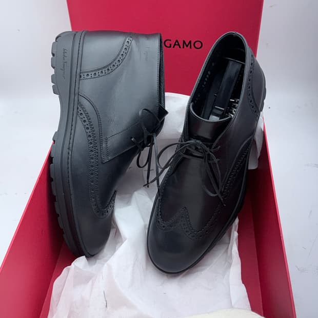 정품)페라가모워커.부츠250