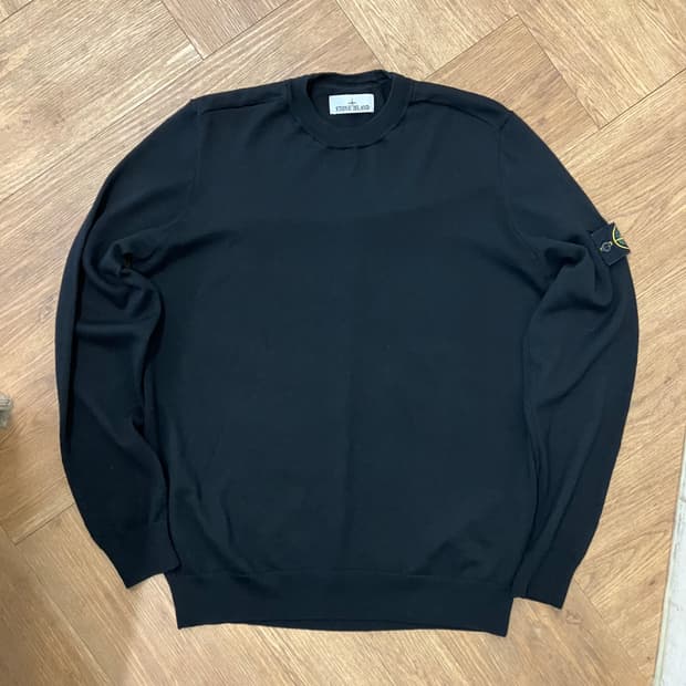 N191 스톤아일랜드 니트