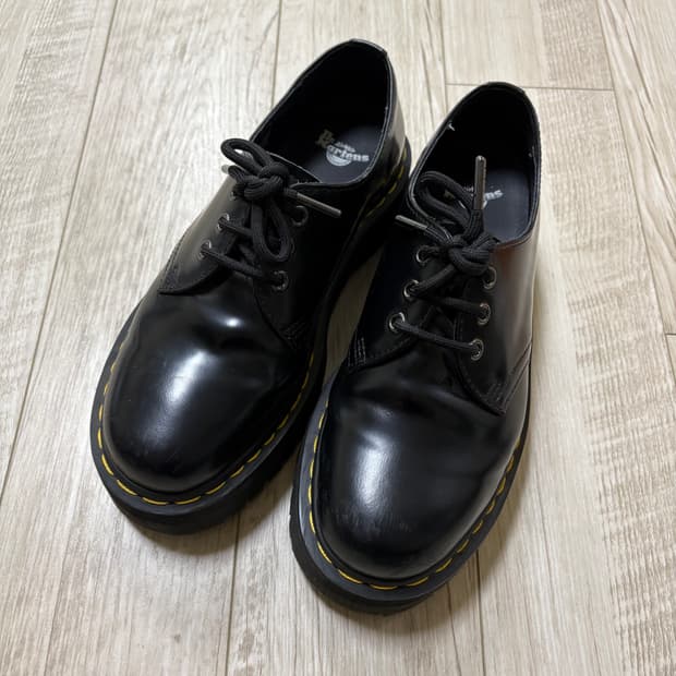 닥터마틴 1461 3홀 쿼드 250