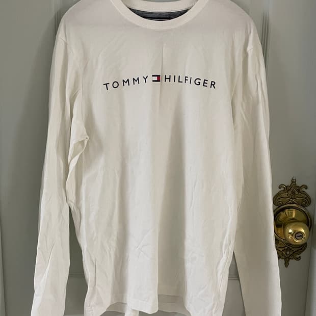 타미힐피거 롱슬리브 긴팔 티셔츠 화이트