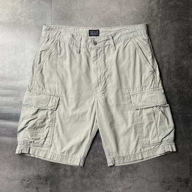 LEVI'S 리바이스 그레이 립스탑 카고 워크 하프팬츠 A01235