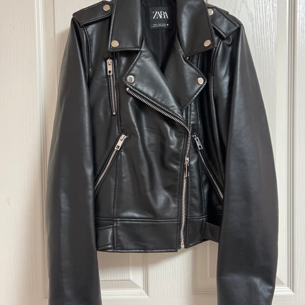 [새상품] 자라 페이크 레더 자켓 M