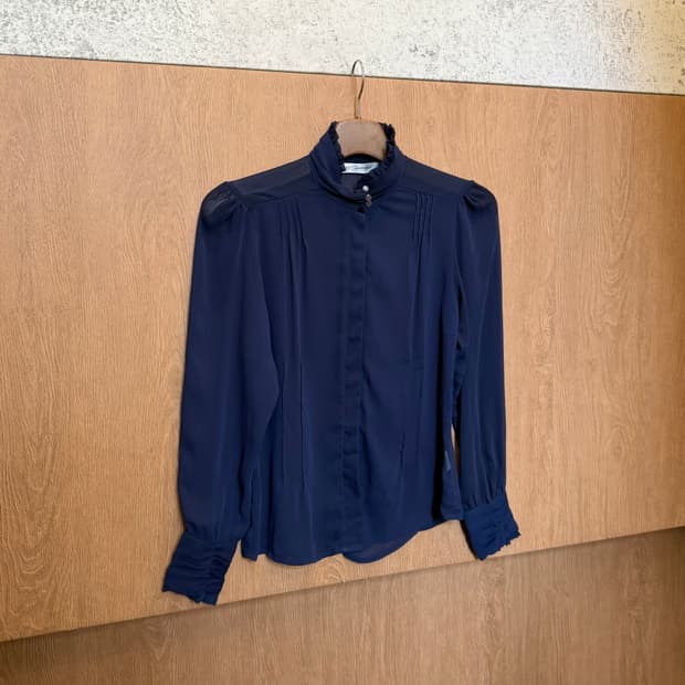 빈티지 하이넥 프릴 긴팔 블라우스 핀턱 히든 버튼업 디테일 네이비