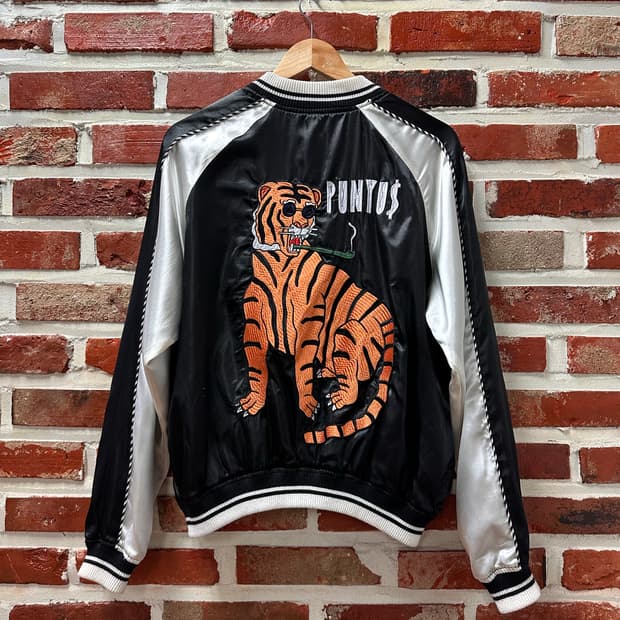 (3)프뉴즈 타이거 자수 스카잔