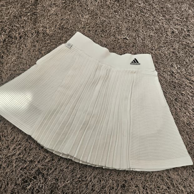 아디다스(Adidas) 화이트 PK 플리츠 스커트 S