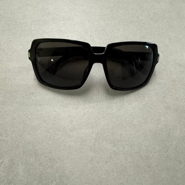 생로랑 선글라스