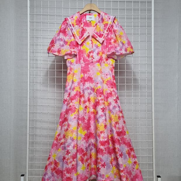 쟈니헤잇재즈 아이유 원피스 36 (새상품급)