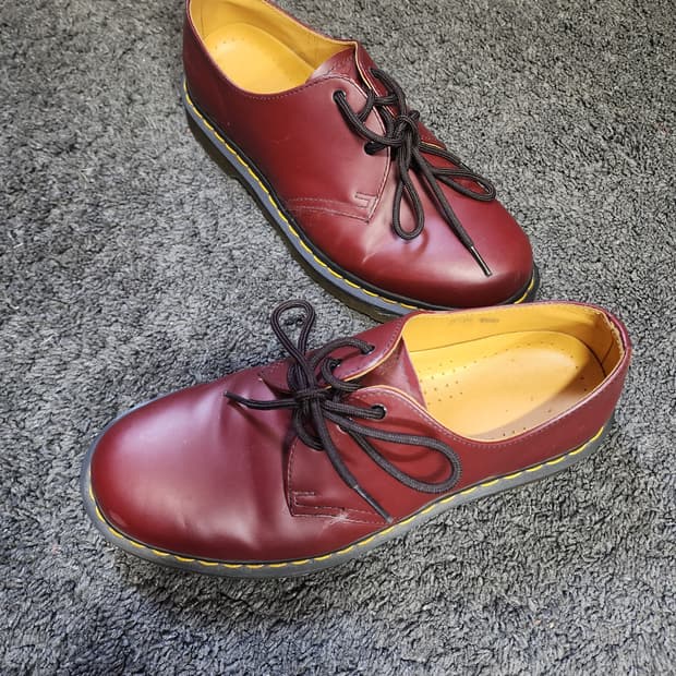 닥터마틴 1461 버건디 EU42 270