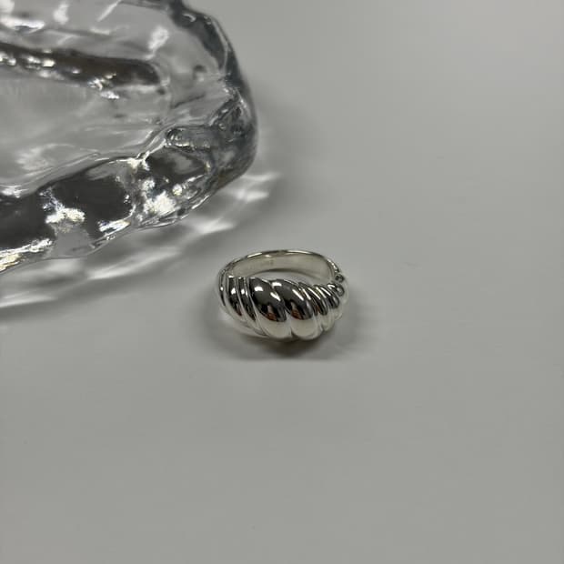 디올 실버 웨이브 링