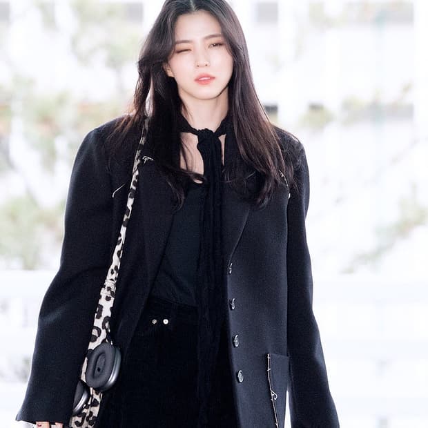 마뗑킴 Matin Kim - Raw Cutting Coat Jacket