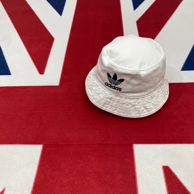 아디다스 버킷햇 Free
