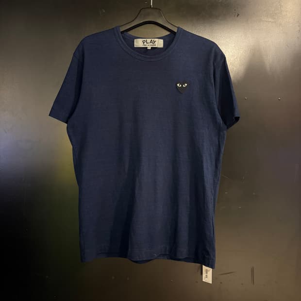 꼼데가르송 하트로고 티셔츠