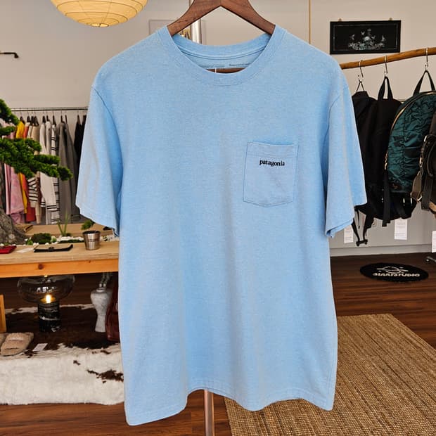 파타고니아 포켓 티셔츠 블루