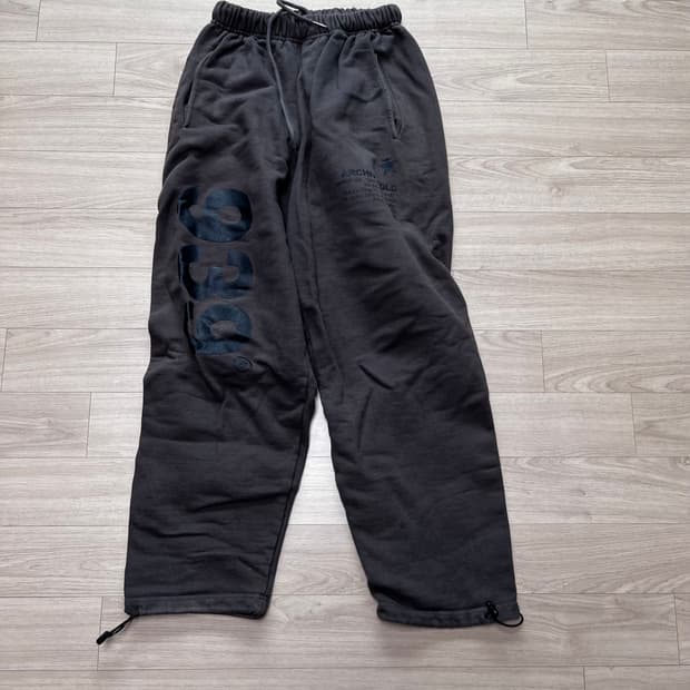 아카이브 볼드 939 LOGO SWEAT PANTS (DARK GRAY)