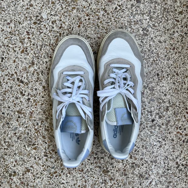 아디다스 스니커즈