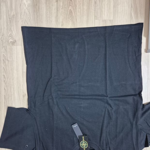 스톤아일랜드반팔티셔츠팝니다2XL