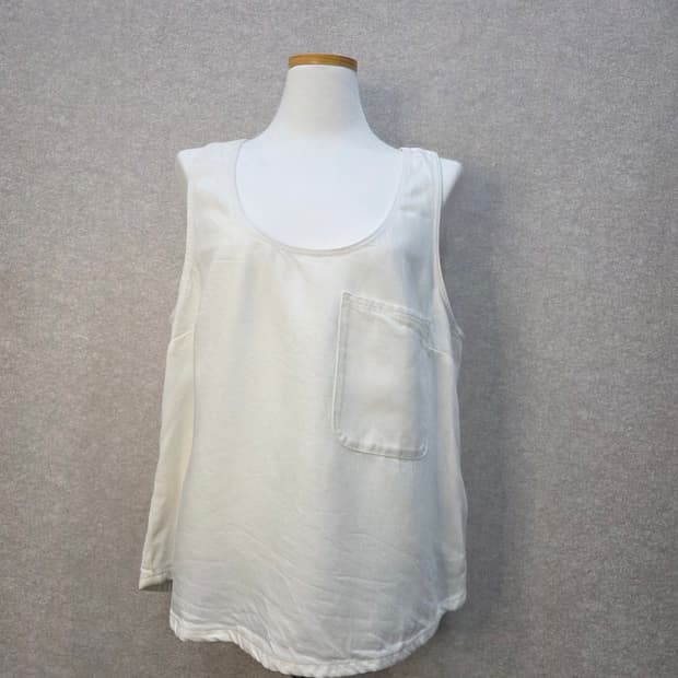 마시모두띠 슬리브리스 포켓 탑 나시 Massimo Dutti