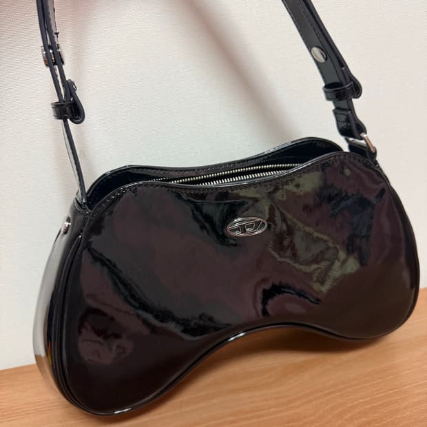 디젤 애나멜 숄더백