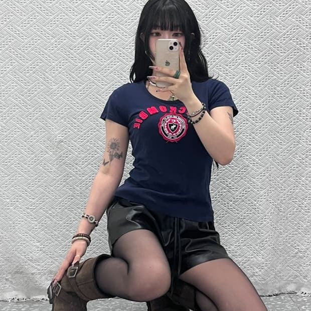 아베크롬비 올드스쿨 레트로 Y2K 슬림핏 반팔티 M C11620