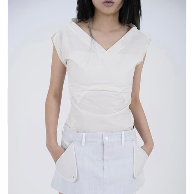 KanaJ카나제이 Rangerslim Vneck Top