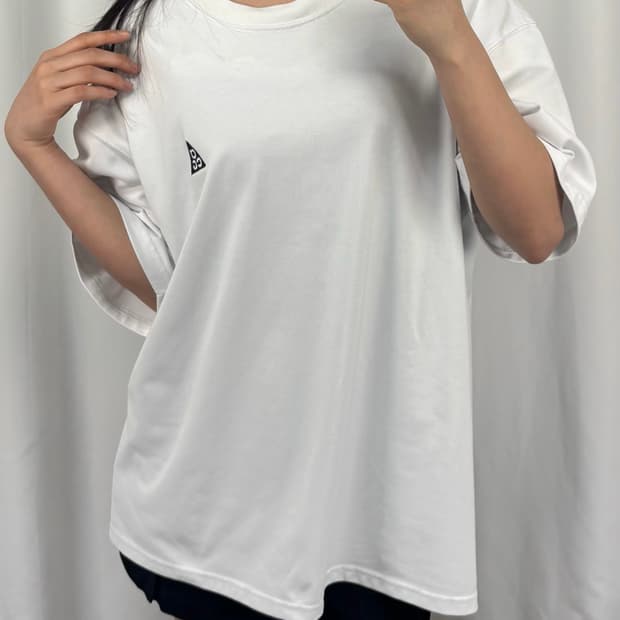 ACG 화이트 반팔