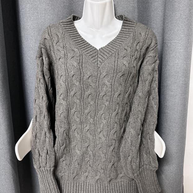 차콜 브이넥니트