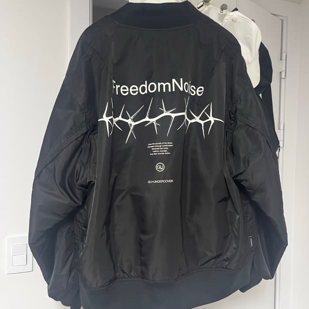 언더커버 X GU 지유 freedom noise 블랙 봄버 ma1 XXL