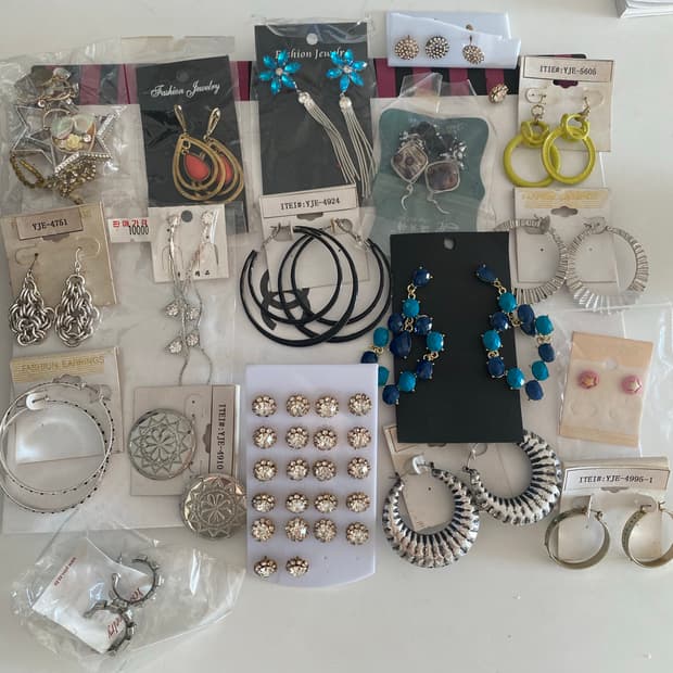 새상품 화려한 귀걸이 20세트