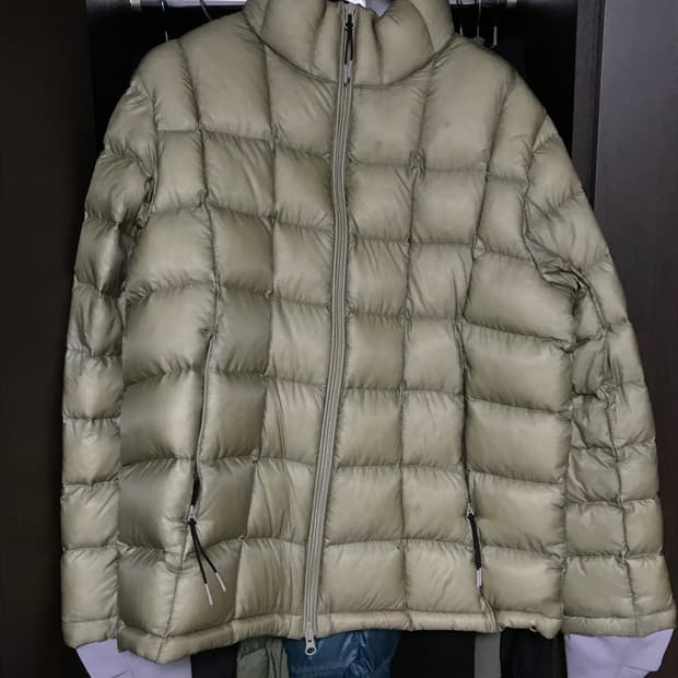 MODULAR LIGHT GOOSE PUFFER (KHAKI) M(2)