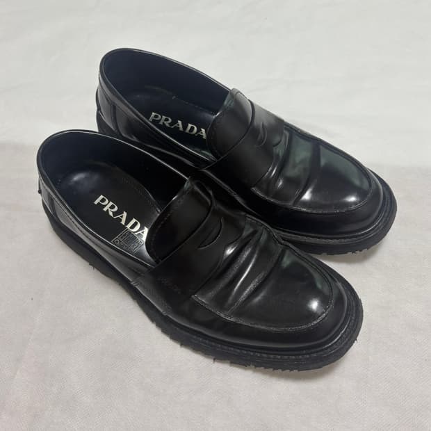 프라다 페니 로퍼 블랙 255-260