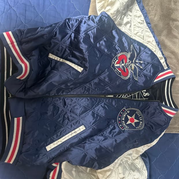 (새제품) 데우스엑스마키나 리버시블 스카잔xl