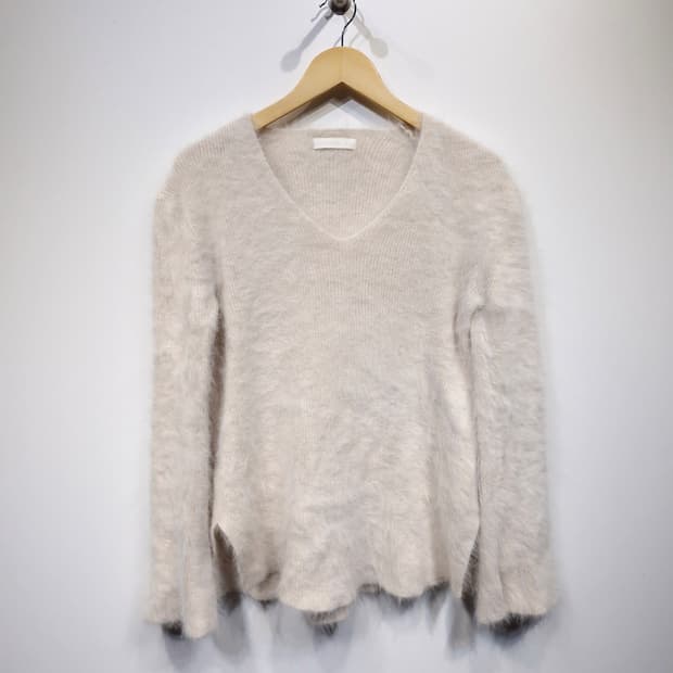 블러썸 에이치컴퍼니 앙고라 브이넥 니트