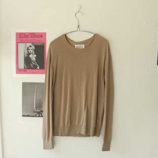 메종 마르지엘라 베이지 니트 탑