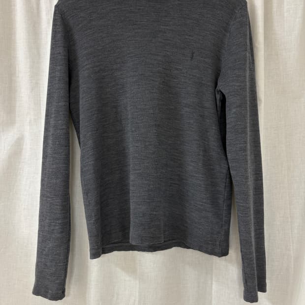 [L] 생로랑 롤넥 탑