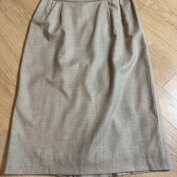 Lelian 레리안 로로피아나 울 스커트