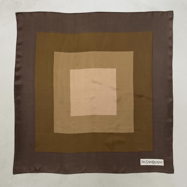 입생로랑 스카프