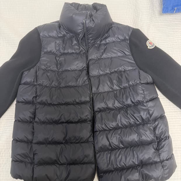 몽클레어 블랙 니트패딩 상태 s급 급처