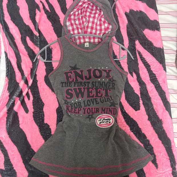 갸루 핑크 프린팅 민소매