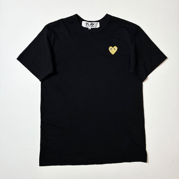 꼼데가르송 우먼스 골드 와펜 반팔 티셔츠 PN9501