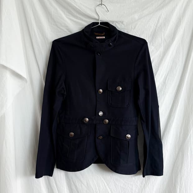 캐피탈 하프코트