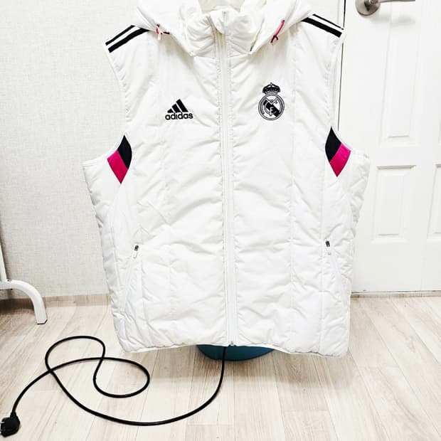 (110)2XL ☆초대장급☆ 아디다스 레알마드리드 [흰검] 패딩조끼