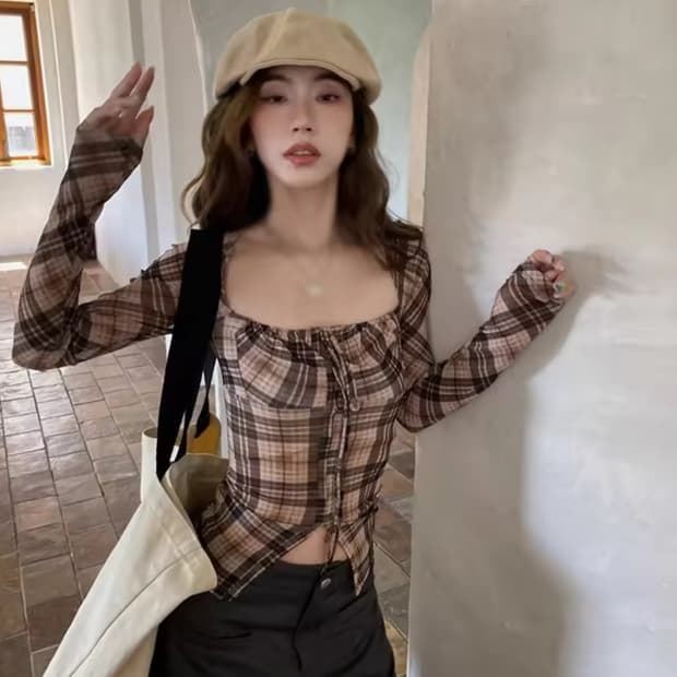 스퀘어넥 블라우스 