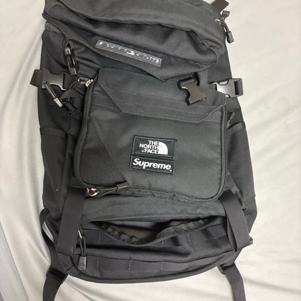 슈프림 노스페이스 스팁테크 백팩
