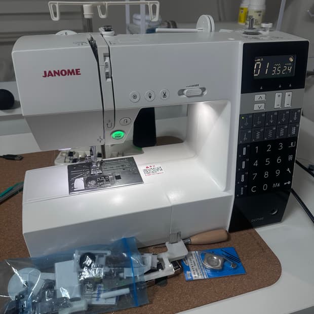 자노메 ( janome ) DC7100 준공업 자동사절 가정용미싱
