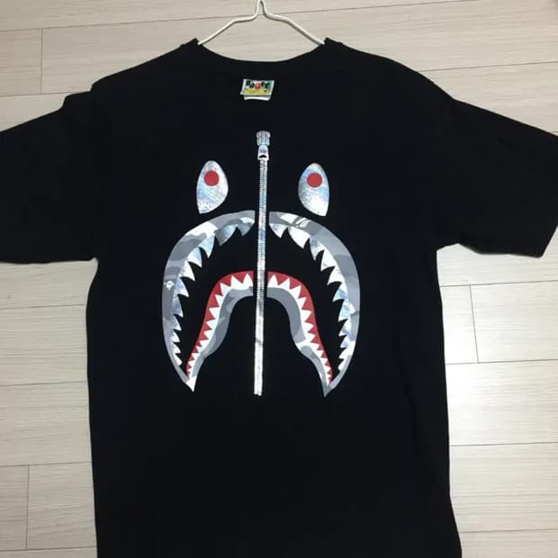 베이프 샤크 티셔츠 블랙 베이프 반팔티 M사이즈