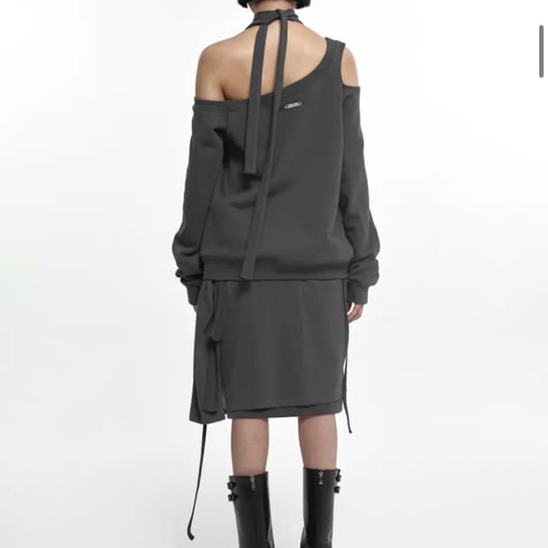 나체 HALTER TIE SWEAT SHIRT CHARCOAL