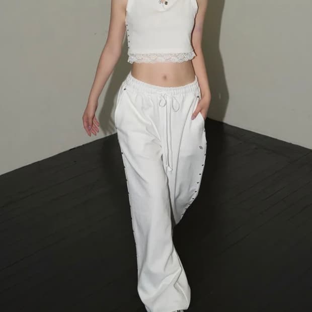 [새제품] 체리퀴리 stud twinkle jogger pt