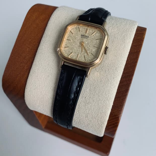 세이코 Seiko 쿼츠 샴페인 골드