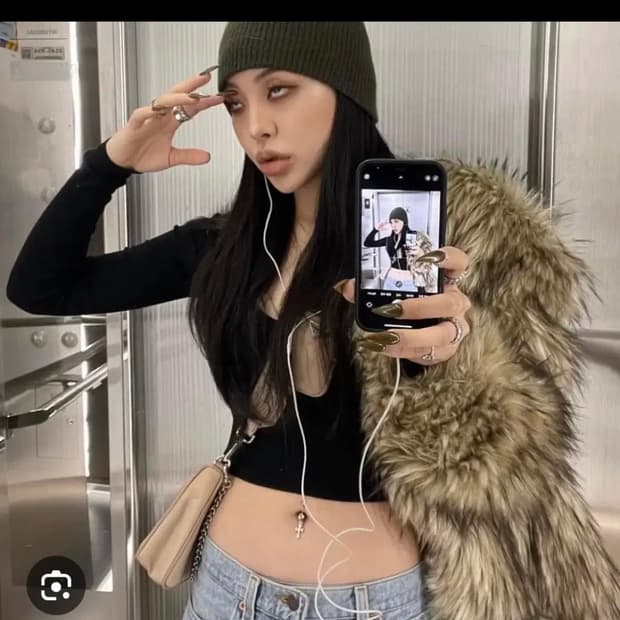 오도어 퍼 자켓 브라운